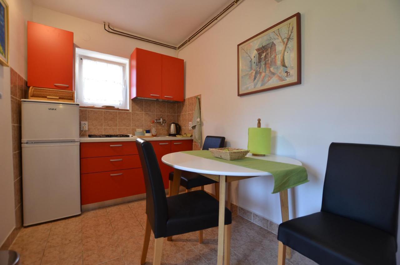 Cozy Apartment Ernesto*Good Location*Rovinj Exterior foto